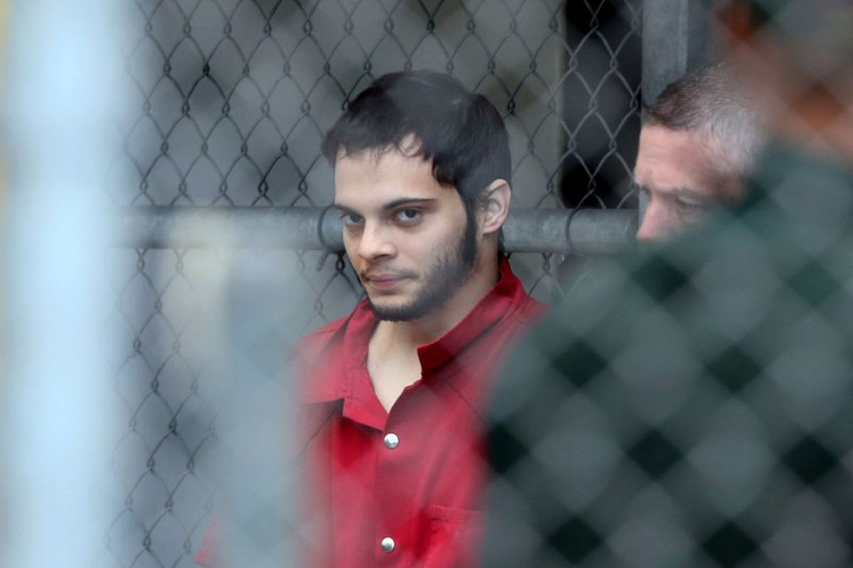 Esteban Santiago is taken from the Broward County main jail as he is transported to the federal courthouse in Fort Lauderdale, Florida, U.S., January 9, 2017. Amy Beth Bennett/South Florida Sun Sentinel via REUTERS